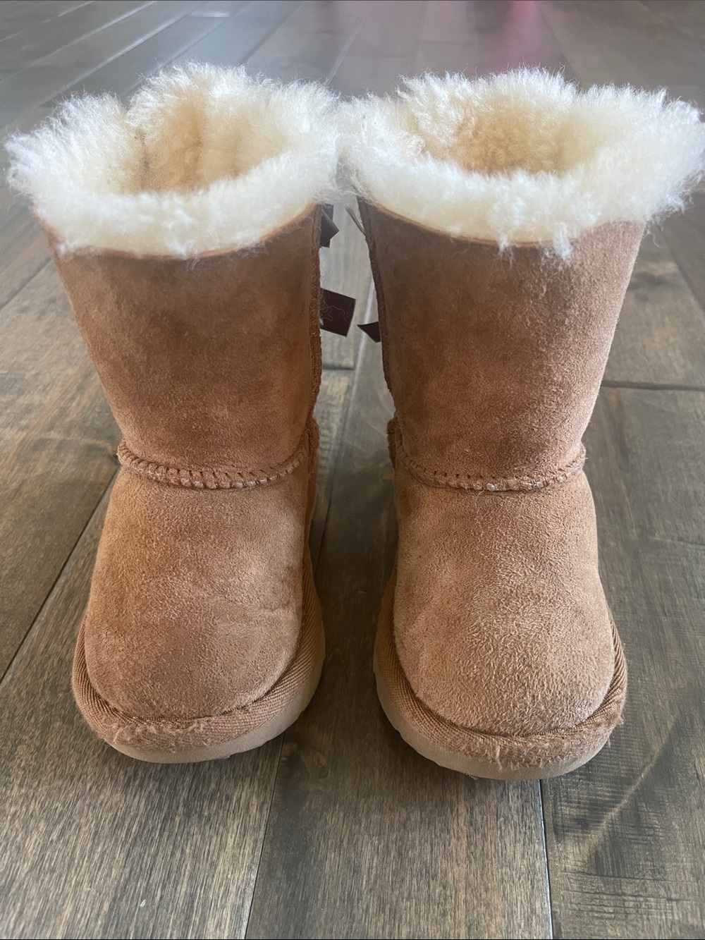 Ugg Toddler Bailey Bow Boot - Size 6 Toddler